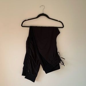 Lululemon dance studio joggers